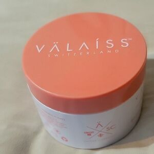New VALAISS SWIZTERLAND INDULGING BODY BUTTER in 8.8oz jar